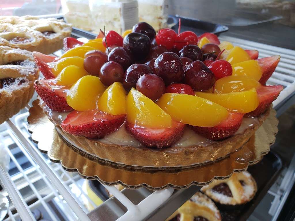 Bonbon Bakery | 164-18A 69th Ave, Fresh Meadows, NY 11365 | Phone: (917) 300-2112