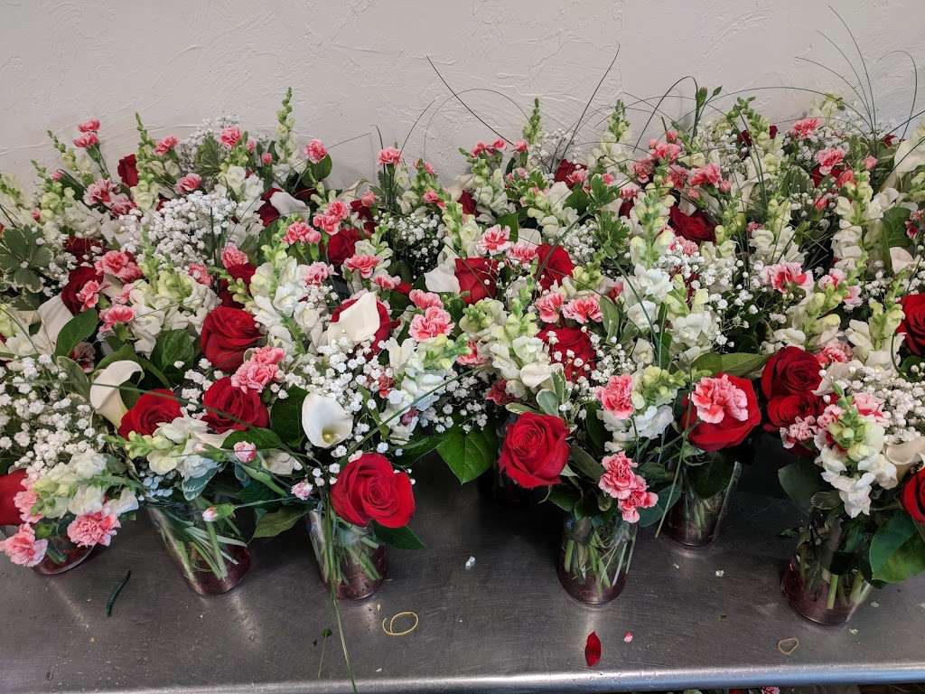 Jaynes Flowers - Belmont | 377 Trapelo Rd, Belmont, MA 02478, USA | Phone: (617) 993-3641