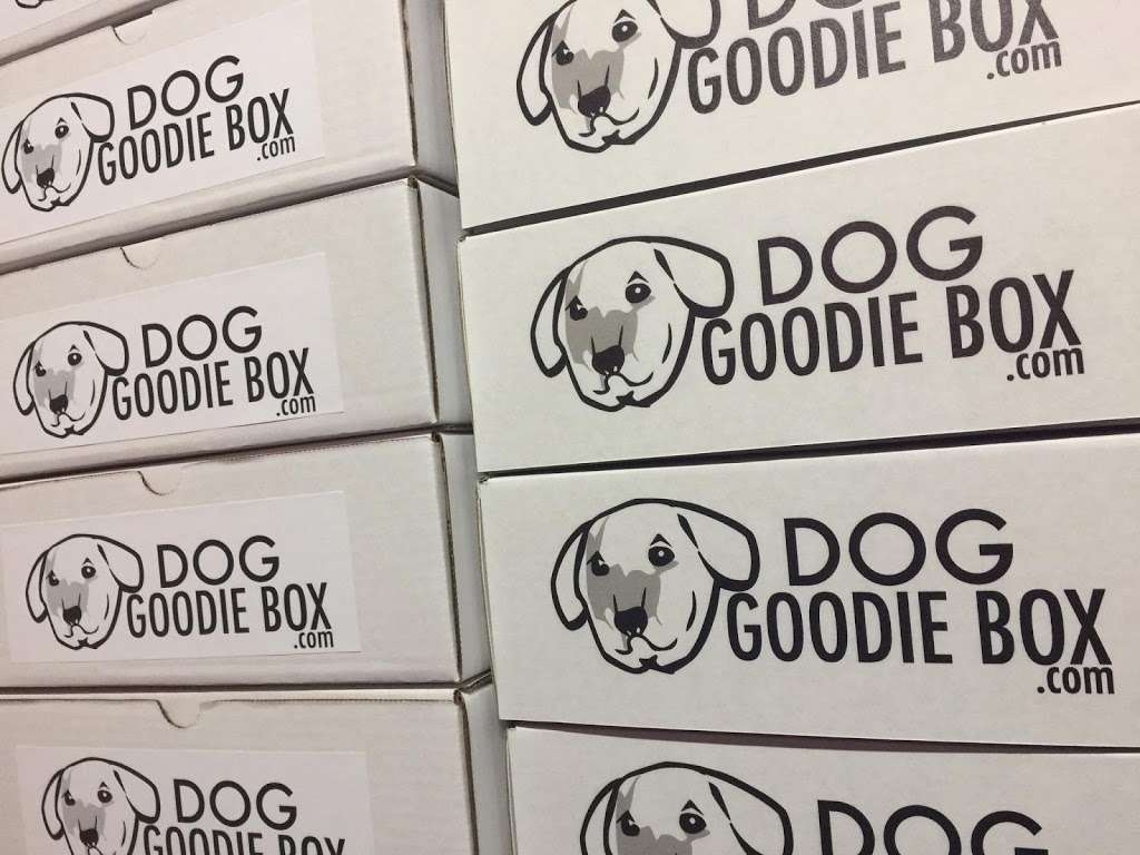 Dog Goodie Box | 1149 East Butterfield Road, Wheaton, IL 60189, USA | Phone: (630) 517-8343