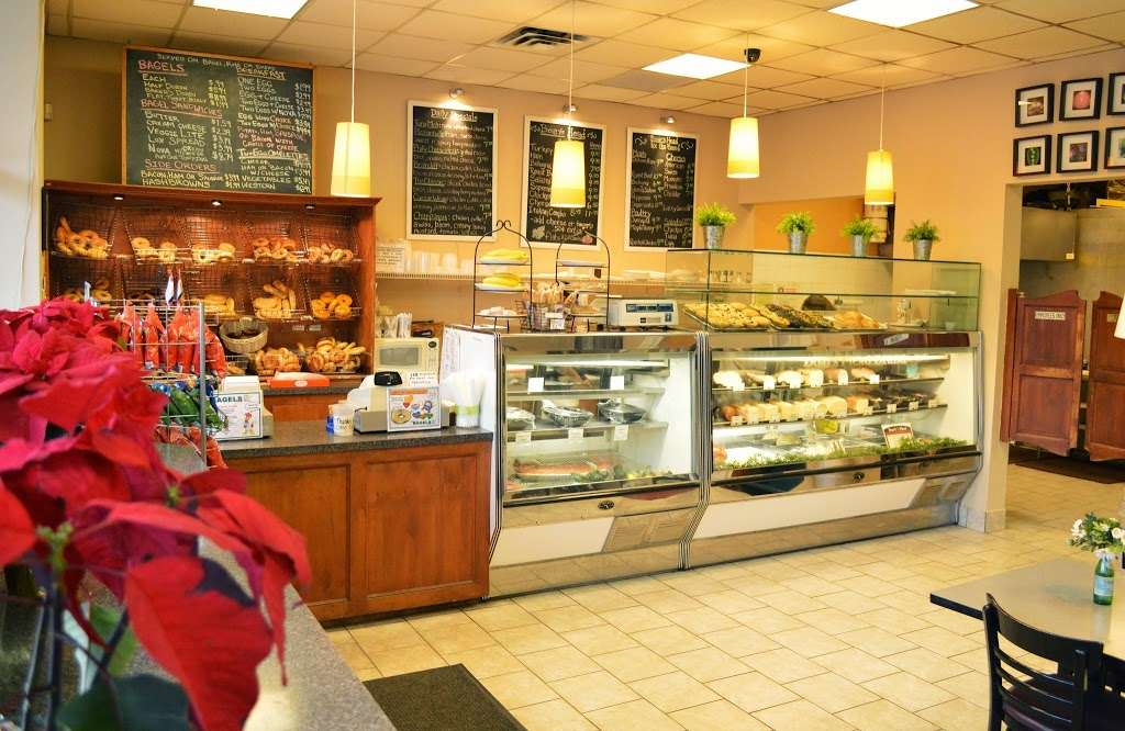 Briar Bagels & More | 549 N State Rd, Briarcliff Manor, NY 10510, USA | Phone: (914) 432-0005