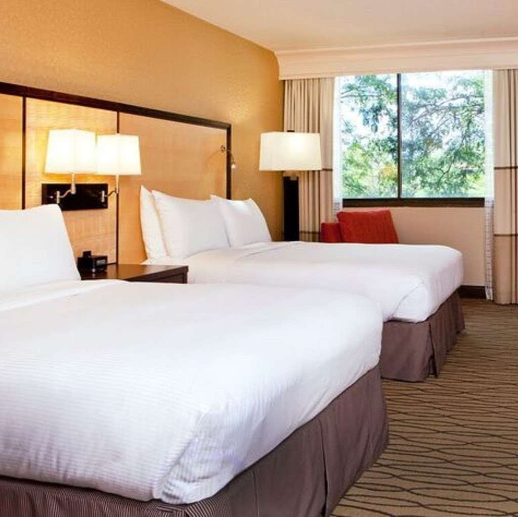 Hilton Woodcliff Lake | 200 Tice Blvd, Woodcliff Lake, NJ 07677, USA | Phone: (201) 391-3600