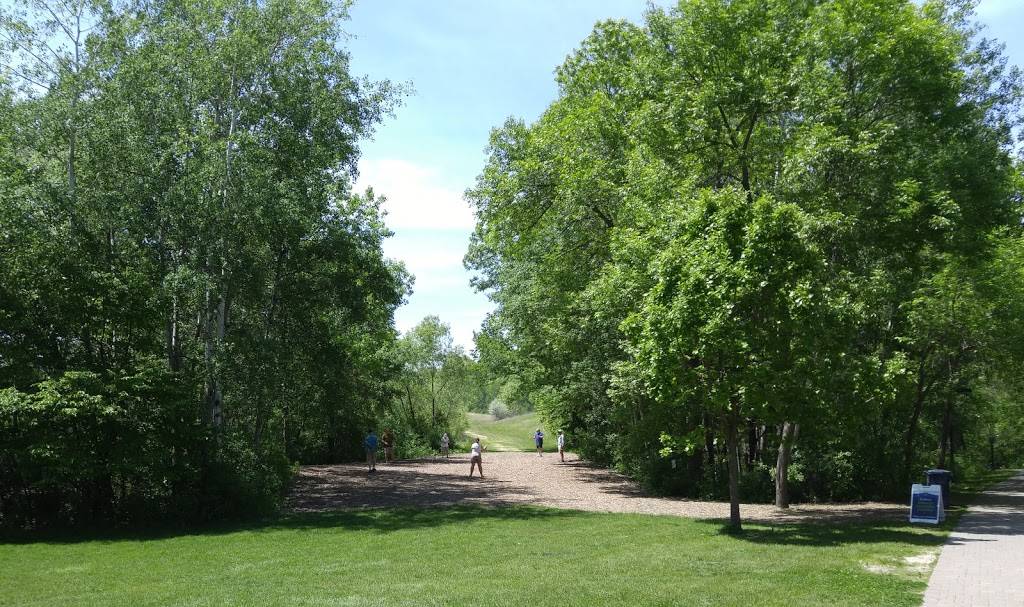 Richardson Nature Center | 8737 E Bush Lake Rd, Bloomington, MN 55438, USA | Phone: (763) 694-7676