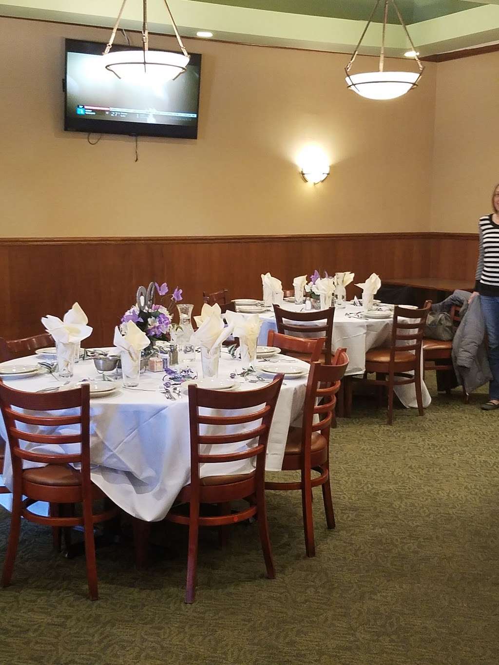 Sheffields Restaurant | 1027 Sheffield Ave, Dyer, IN 46311 | Phone: (219) 322-5808