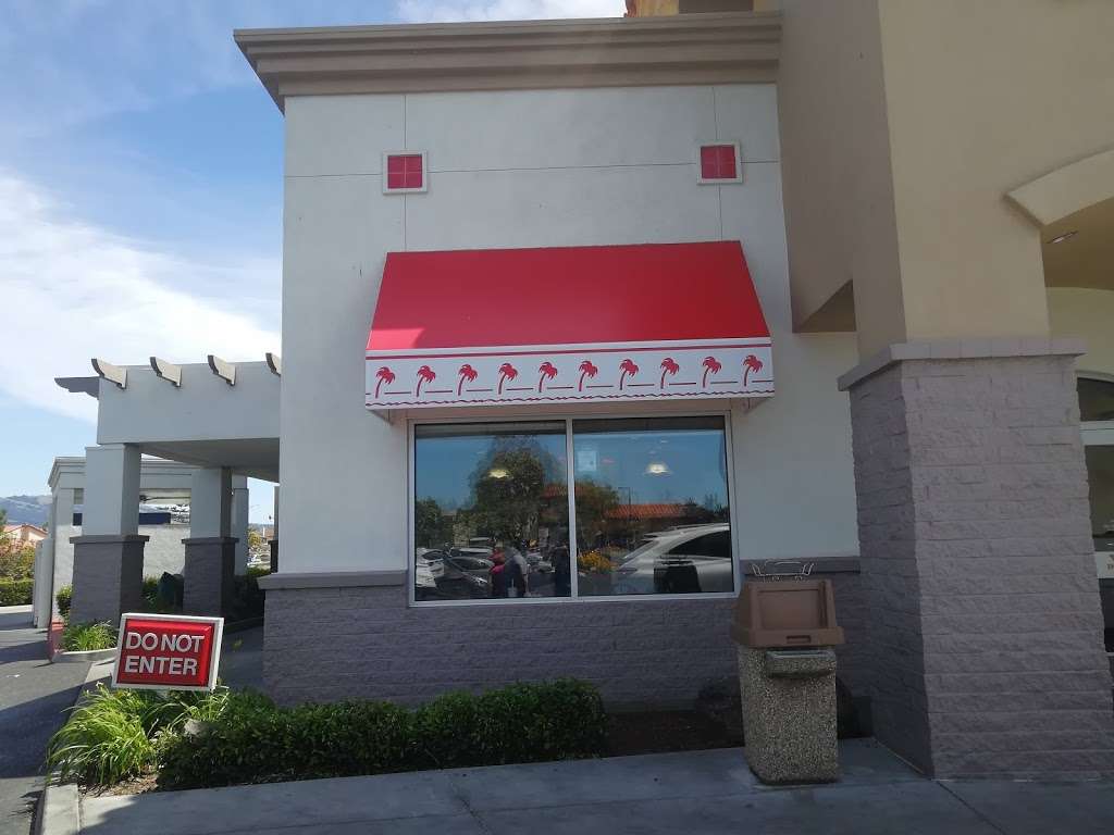 In-N-Out Burger | 2950 E Capitol Expy, San Jose, CA 95148, USA | Phone: (800) 786-1000