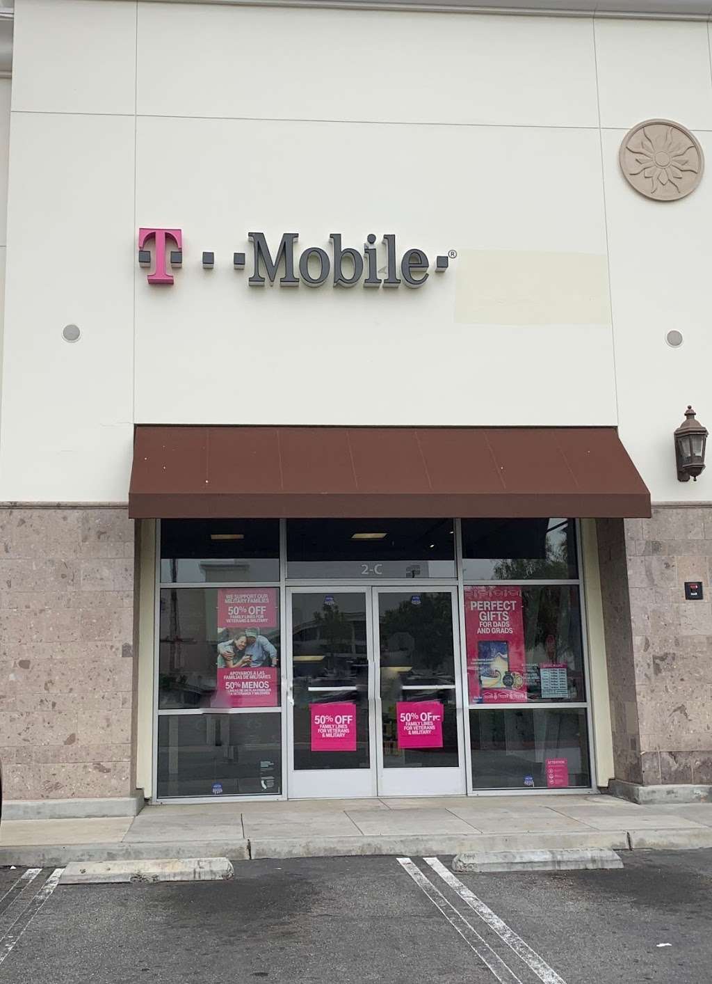 T-Mobile | 1818 Durfee Ave #2C, South El Monte, CA 91733, USA | Phone: (626) 401-0893