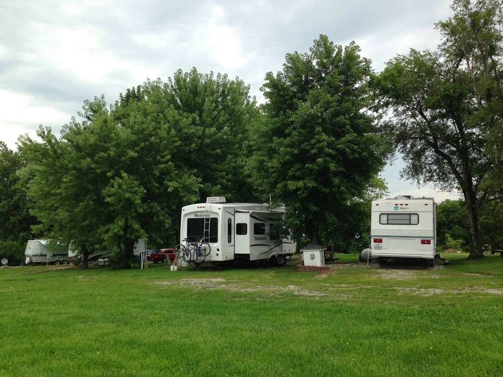 Country Gardens RV Park | 7089 Outer Rd, Odessa, MO 64076, USA | Phone: (816) 633-8720