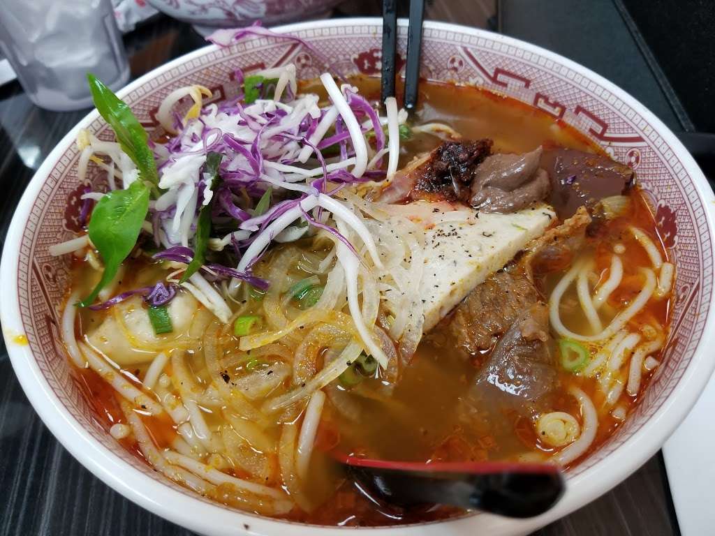 Bun Bo Hue Duc Chuong 2 | 13433 Tomball Pkwy, Houston, TX 77086, USA | Phone: (832) 351-2633