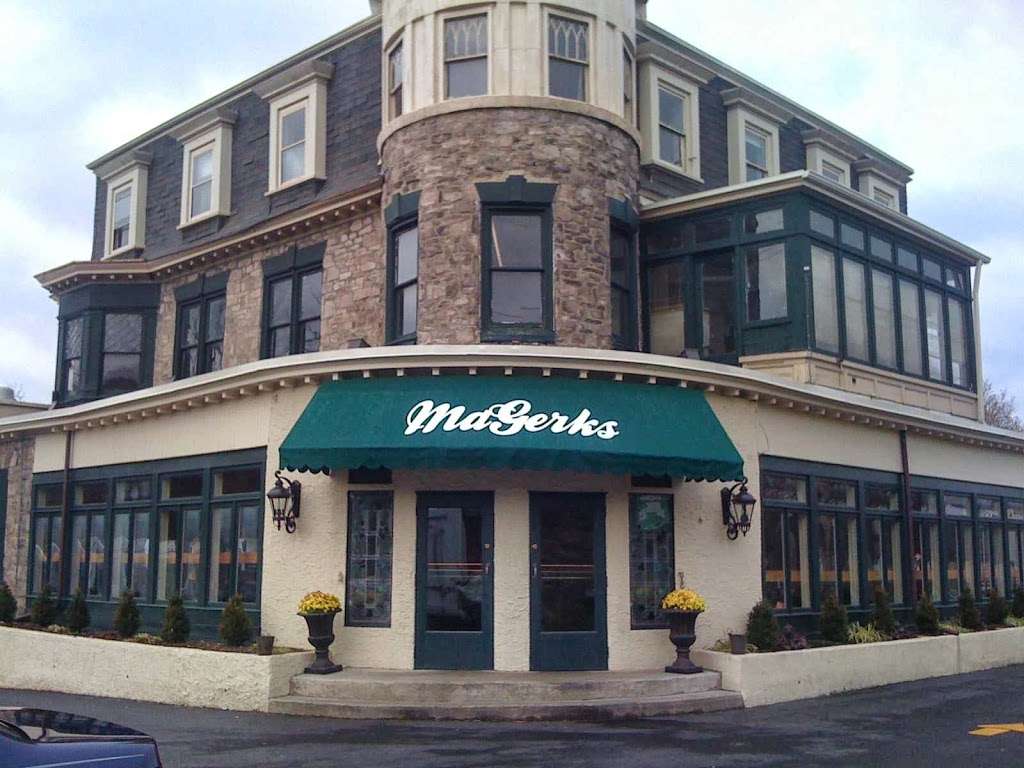 Magerks Pub & Grill Fort Washington | 582 S Bethlehem Pike, Fort Washington, PA 19034, USA | Phone: (215) 948-3329