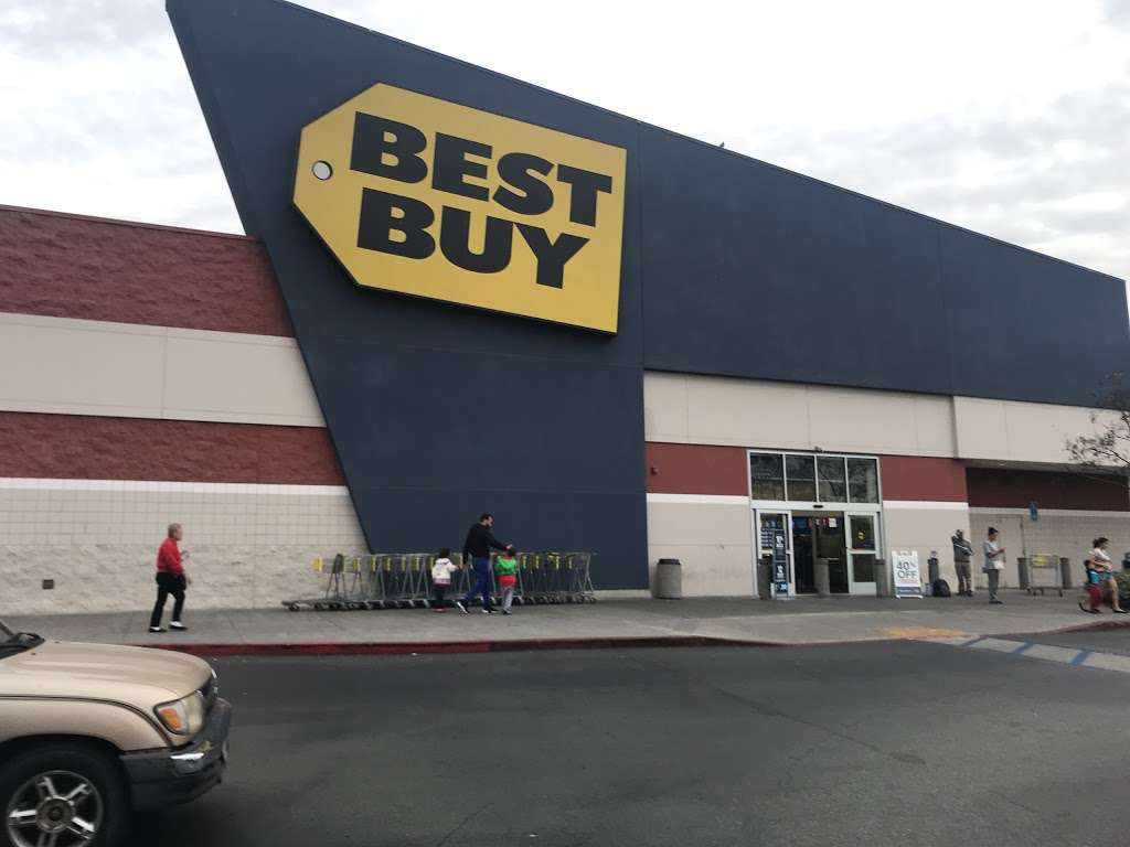 Best Buy | 2415 Via Campo, Montebello, CA 90640, USA | Phone: (323) 725-5259