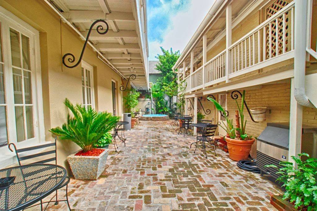 Inn on Ursulines | 708 Ursulines Ave, New Orleans, LA 70116, USA | Phone: (504) 525-8509