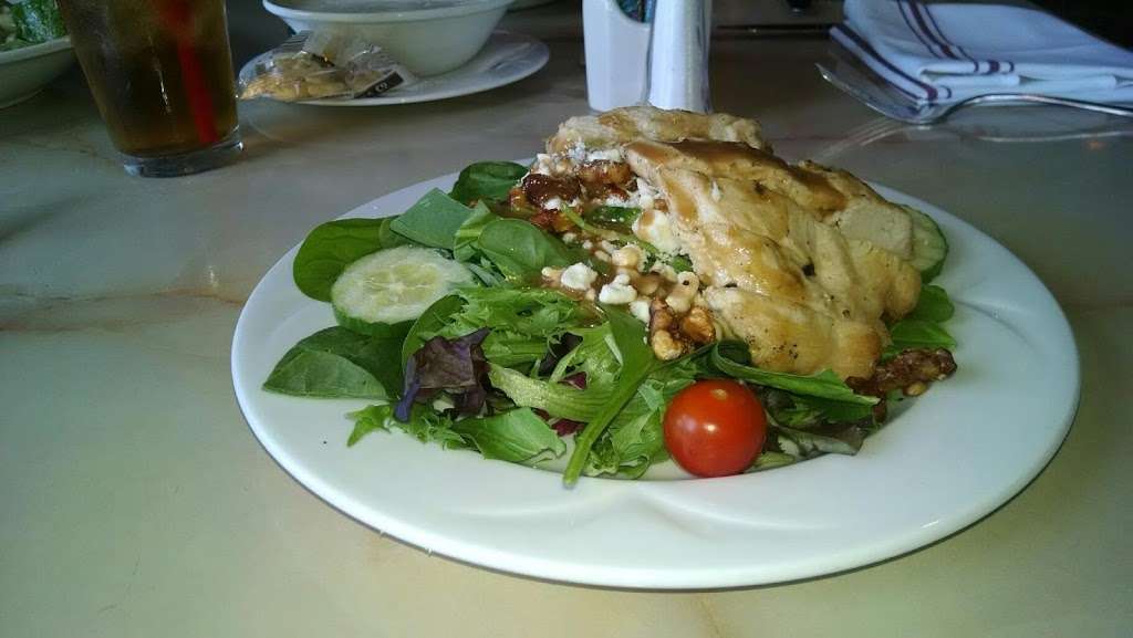 Promenade Cafe | 1126 Queens Hwy, Long Beach, CA 90802, USA | Phone: (800) 437-2934