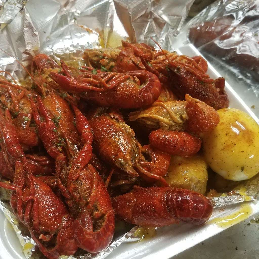 Mr 3s Crab Pot | 401 Bradford Dr, Charlotte, NC 28208, USA | Phone: (980) 237-1626