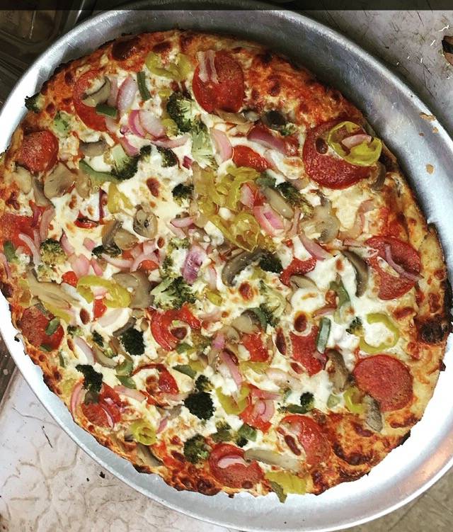 Papas Pizza and BBQ | 7410 W Seven Mile Rd, Detroit, MI 48221, USA | Phone: (313) 279-2222