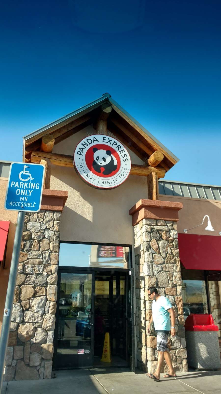 Panda Express | 5810 Dennis McCarthy Dr, Lebec, CA 93243 | Phone: (661) 858-2380