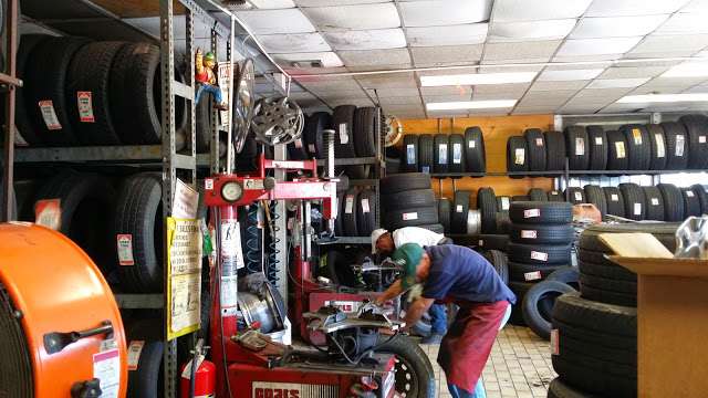 A/d TIRE CENTER tire shop | 10110 Telephone Rd, Houston, TX 77075 | Phone: (713) 991-0101