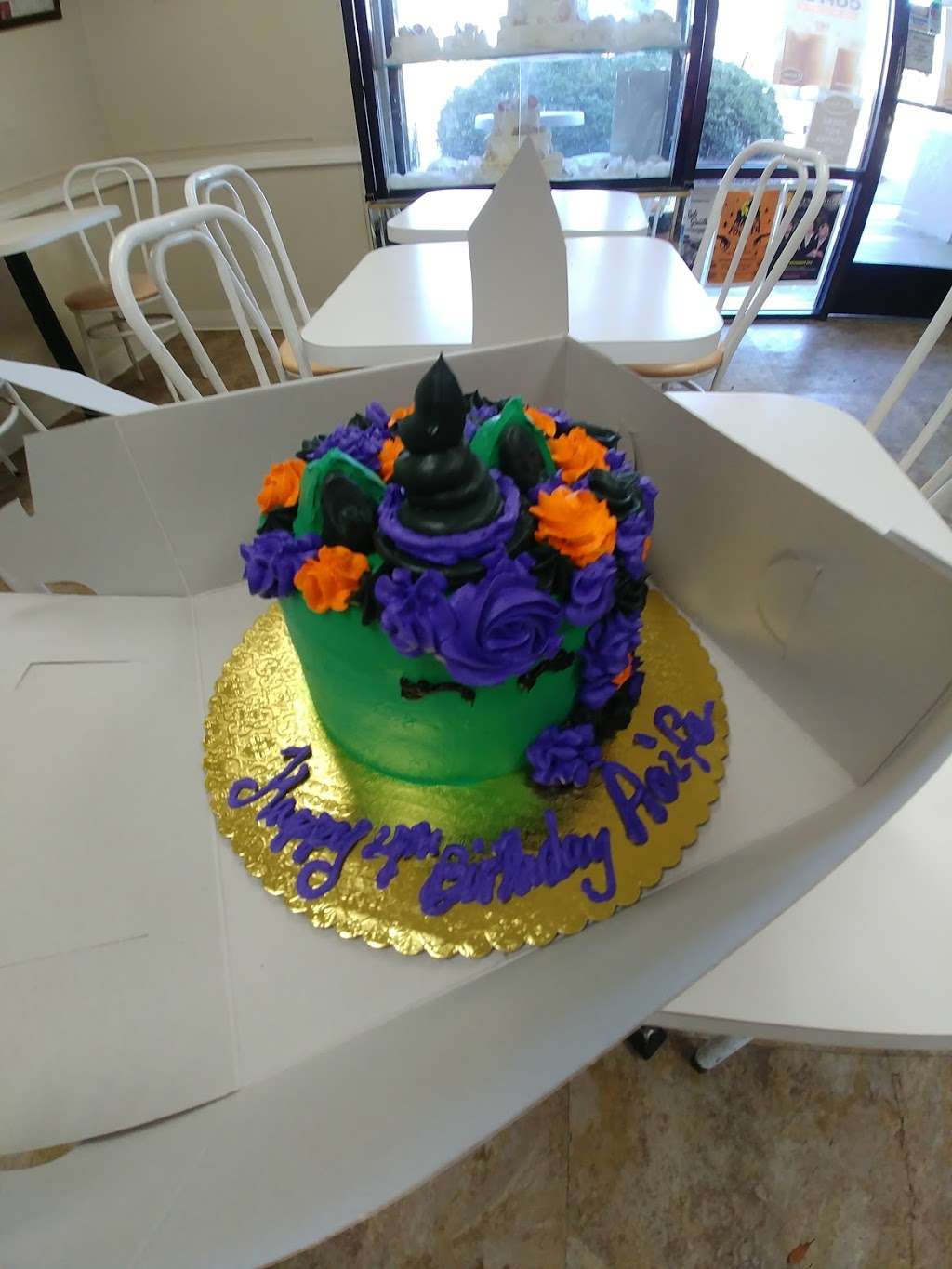 Heavenly Cakes | 1007 Harbor Blvd, Oxnard, CA 93035, USA | Phone: (805) 985-0487