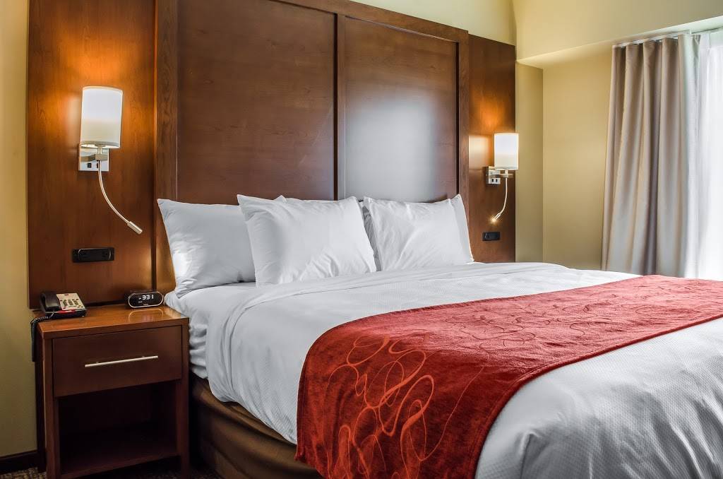 Comfort Suites Manheim - Lancaster | 543 Champ Blvd, Manheim, PA 17545 | Phone: (717) 898-2926