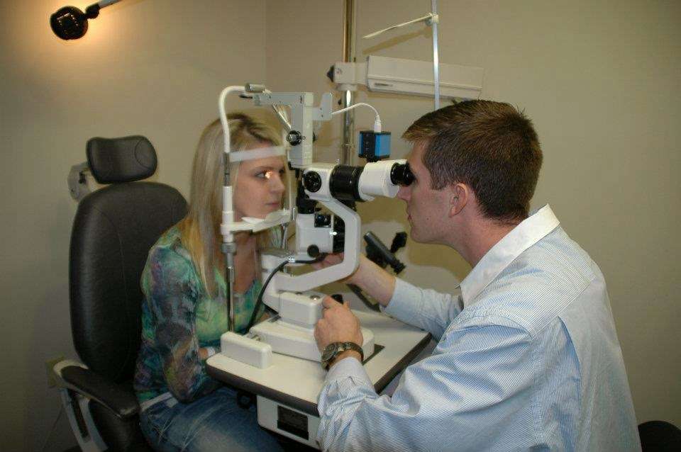 Family EyeCare Center | 2301 10th Ave, Leavenworth, KS 66048 | Phone: (913) 682-2929