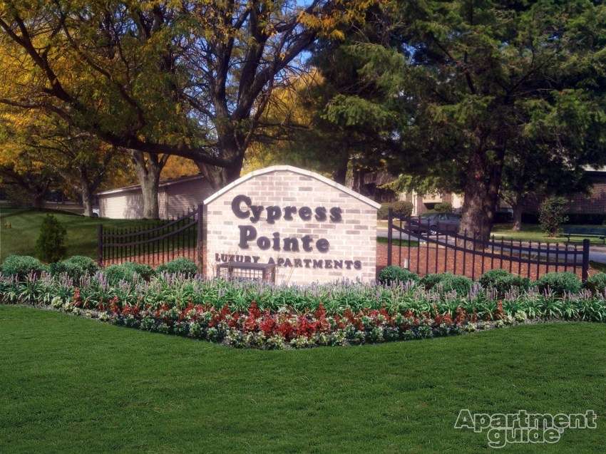 Cypress Pointe Apartments | 930 Cypress Pointe Drive, Crown Point, IN 46307, USA | Phone: (219) 661-9800