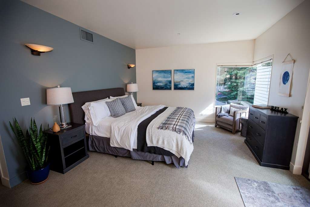 Skylonda Lodge | 16350 Skyline Blvd, Woodside, CA 94062, USA | Phone: (800) 758-7163