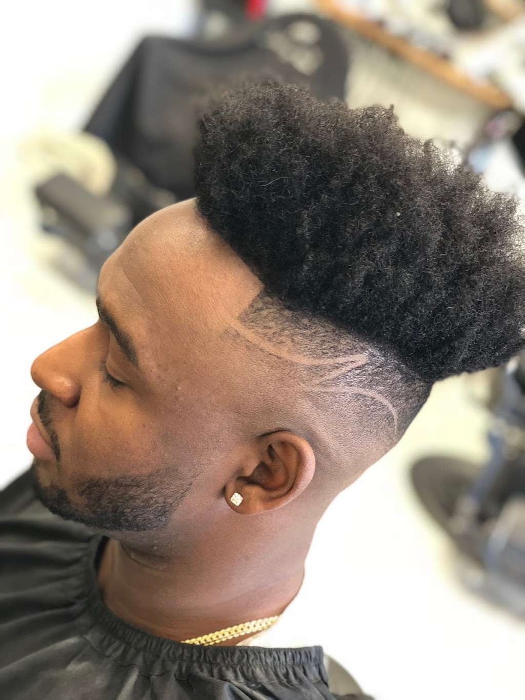 Barber.haus cut + social | 16055 Sierra Lakes Pkwy ste. 300, Fontana, CA 92336, USA | Phone: (909) 346-0695