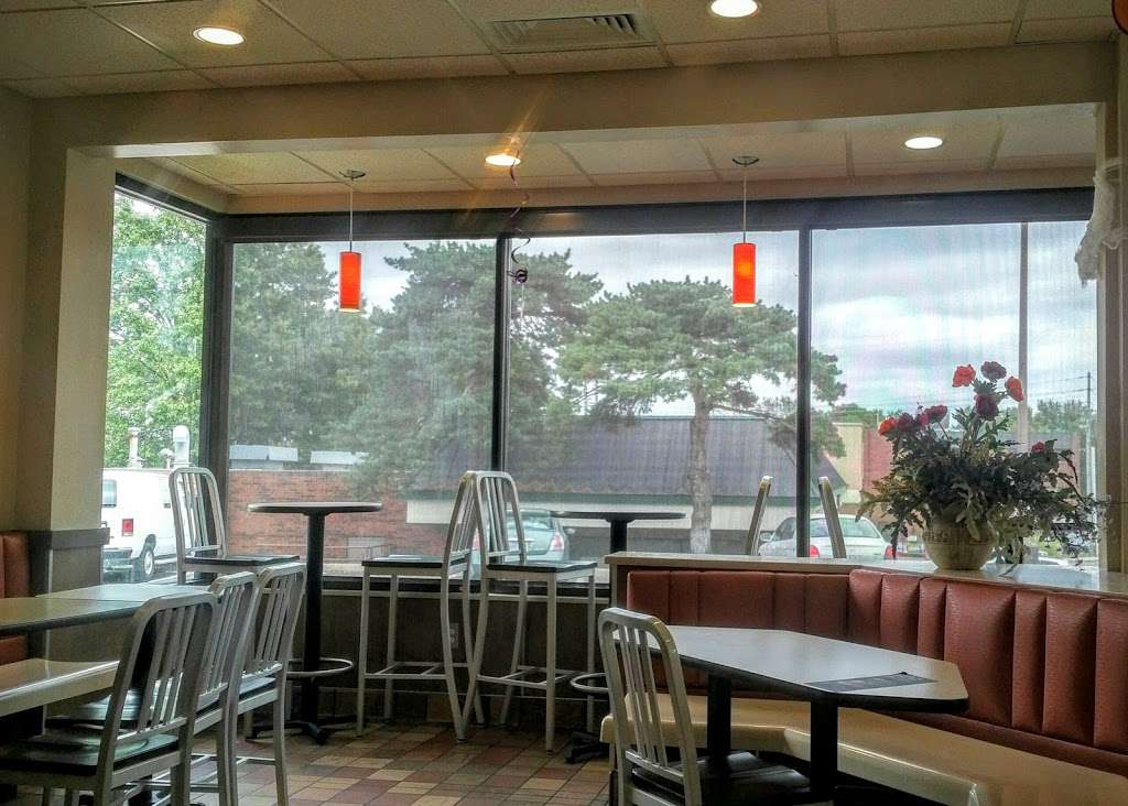 McDonalds | 10460 W 103rd St, Overland Park, KS 66214, USA | Phone: (913) 438-8880