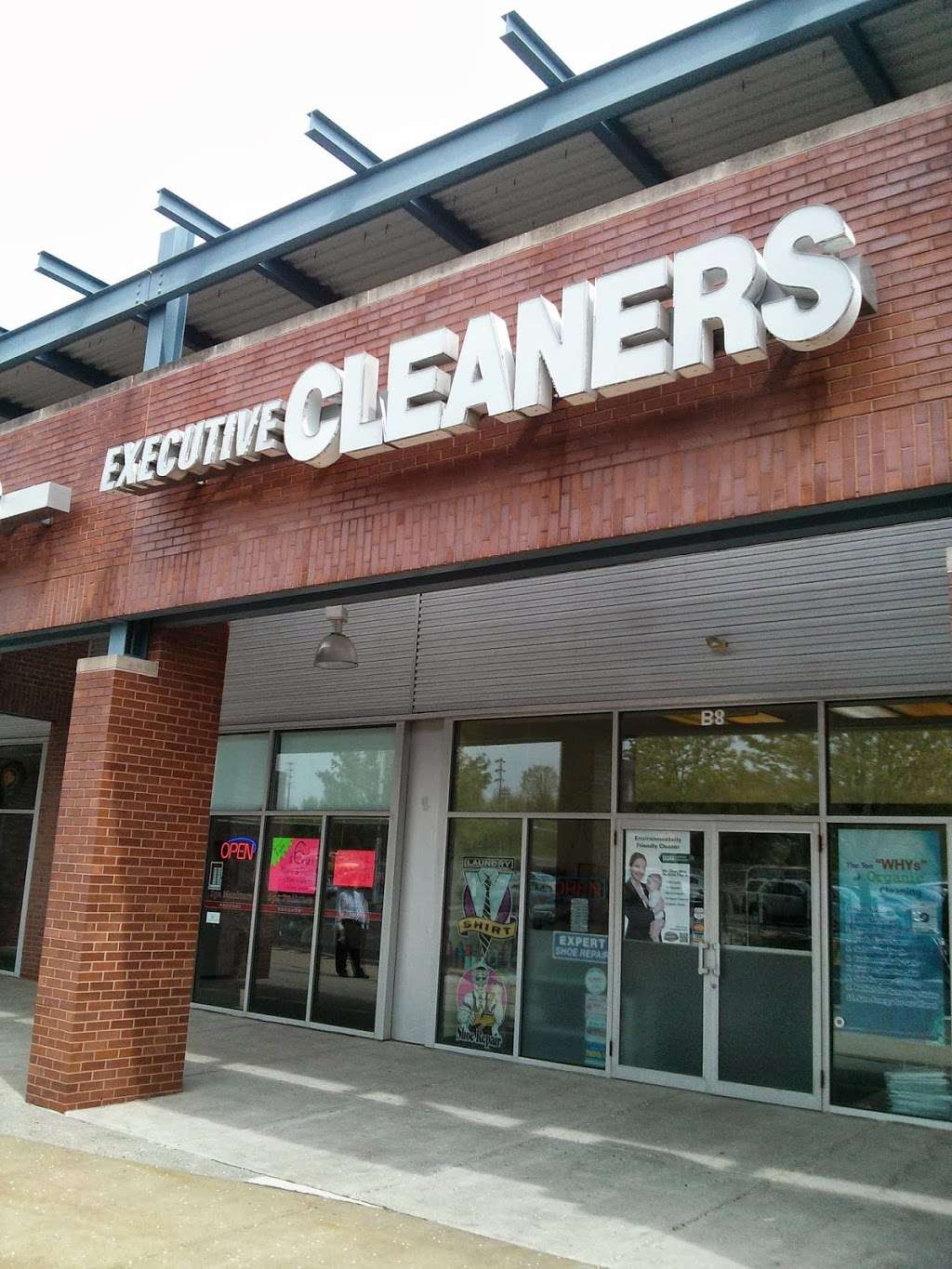 Executive Cleaners | 1661 Easton Road, Doylestown Point Plaza, Unit B-8, Warrington, PA 18976 | Phone: (215) 491-7347