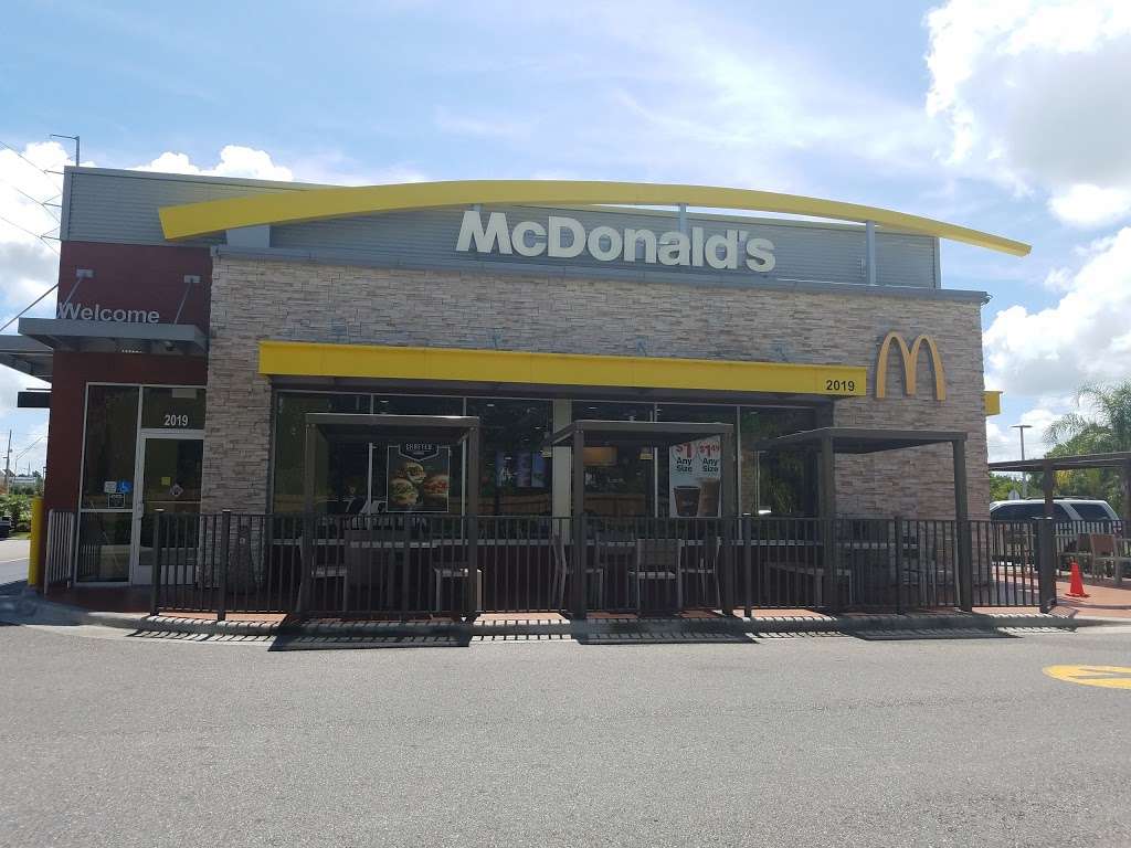 McDonalds | 2019 Spirit Lake Rd, Winter Haven, FL 33880, USA | Phone: (863) 293-2328