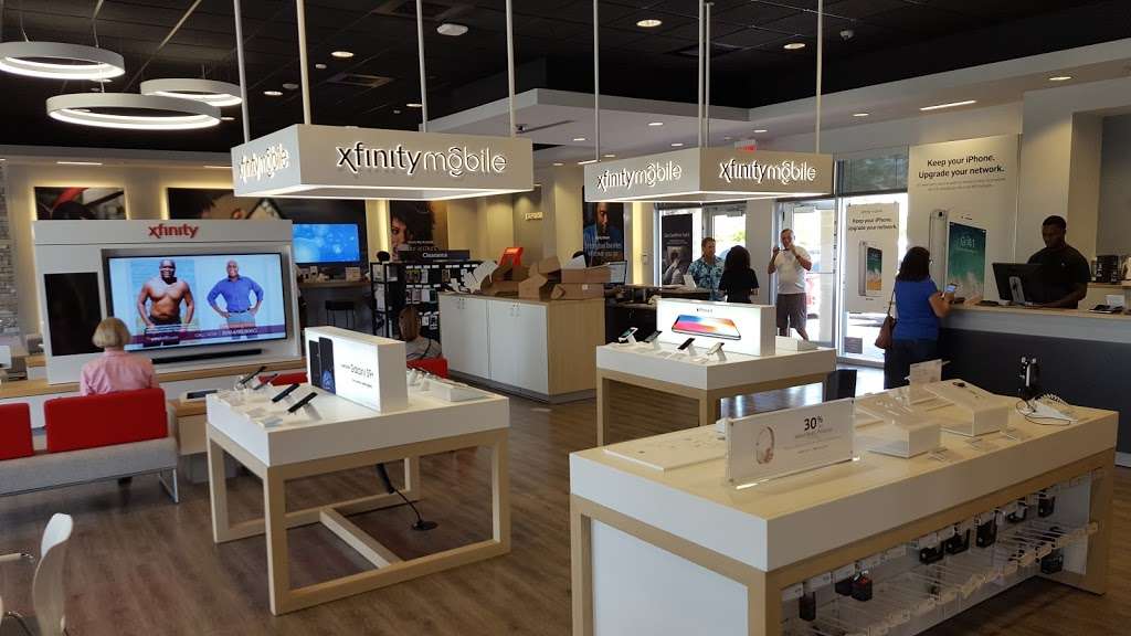 Xfinity Store by Comcast | 1550 N Federal Hwy, Fort Lauderdale, FL 33304, USA | Phone: (800) 266-2278