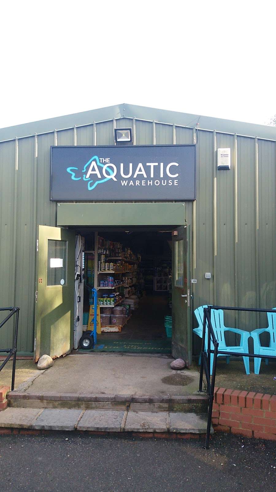 The Aquatic Warehouse | Birchall Ln, Cole Green, Hertford SG14 2NR, UK | Phone: 01707 391196