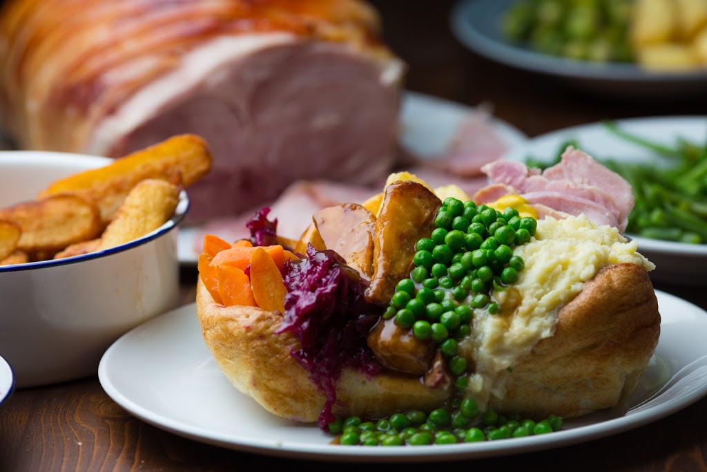 Myllet Arms - Pub & Carvery | 94 Western Ave, Perivale, Greenford UB6 8TE, UK | Phone: 020 8997 4624