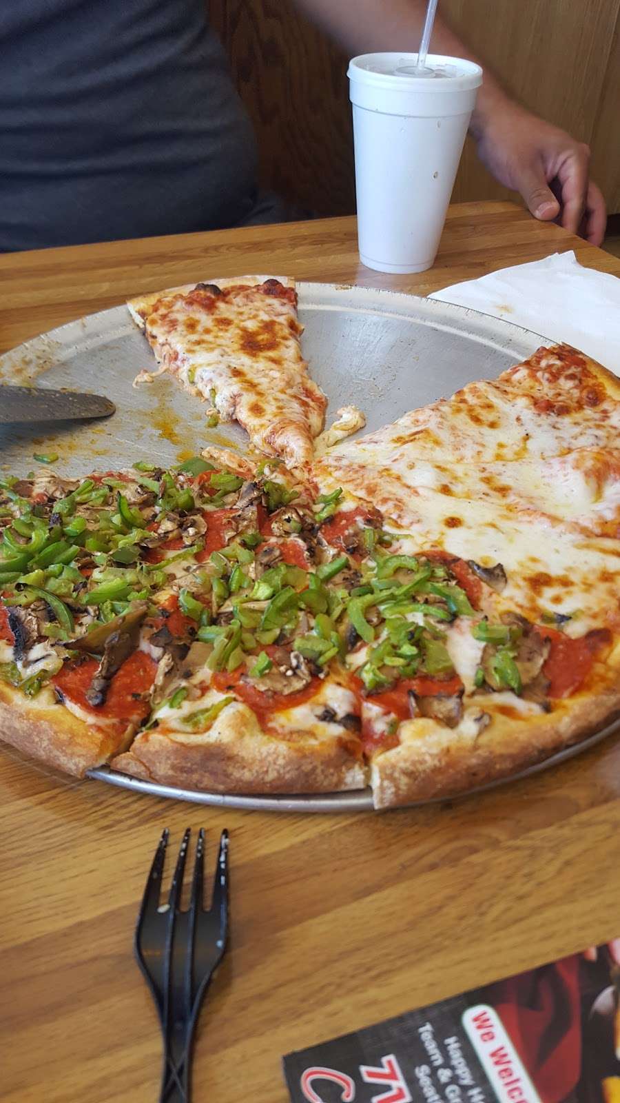 Perrys Pizza & Italian Restaurant | 6937 Chapman Ave, Garden Grove, CA 92845 | Phone: (714) 898-7670