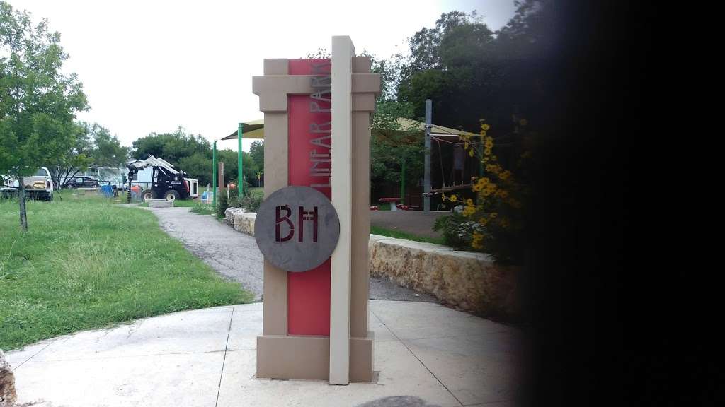 Beacon Hill Linear Park | 1032 W Lynwood Ave, San Antonio, TX 78201, USA | Phone: (210) 207-7275