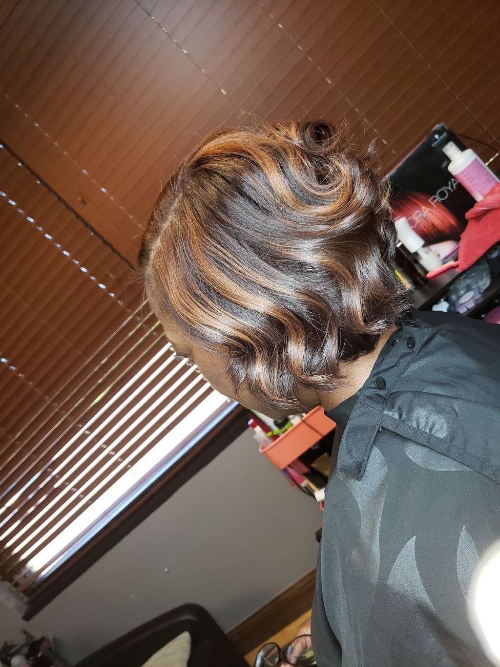 Layed Hair Salon | Suite 1, 9425 N MacArthur Blvd #150, Irving, TX 75063, USA | Phone: (214) 412-7651