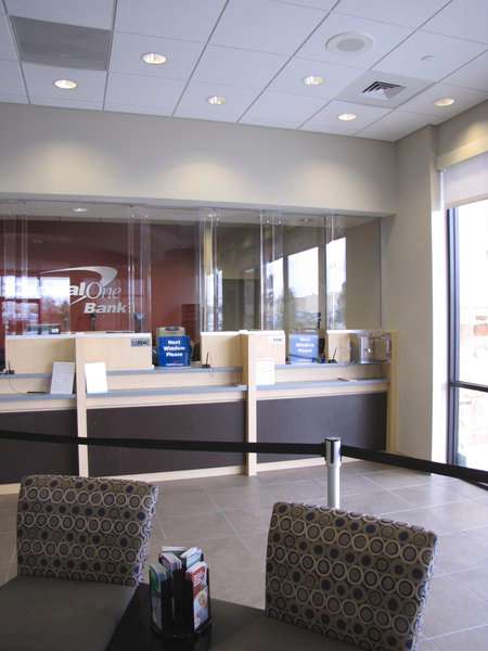 Capital One Bank | 4414 North Fwy Suite 1000, Houston, TX 77022, USA | Phone: (713) 878-5700