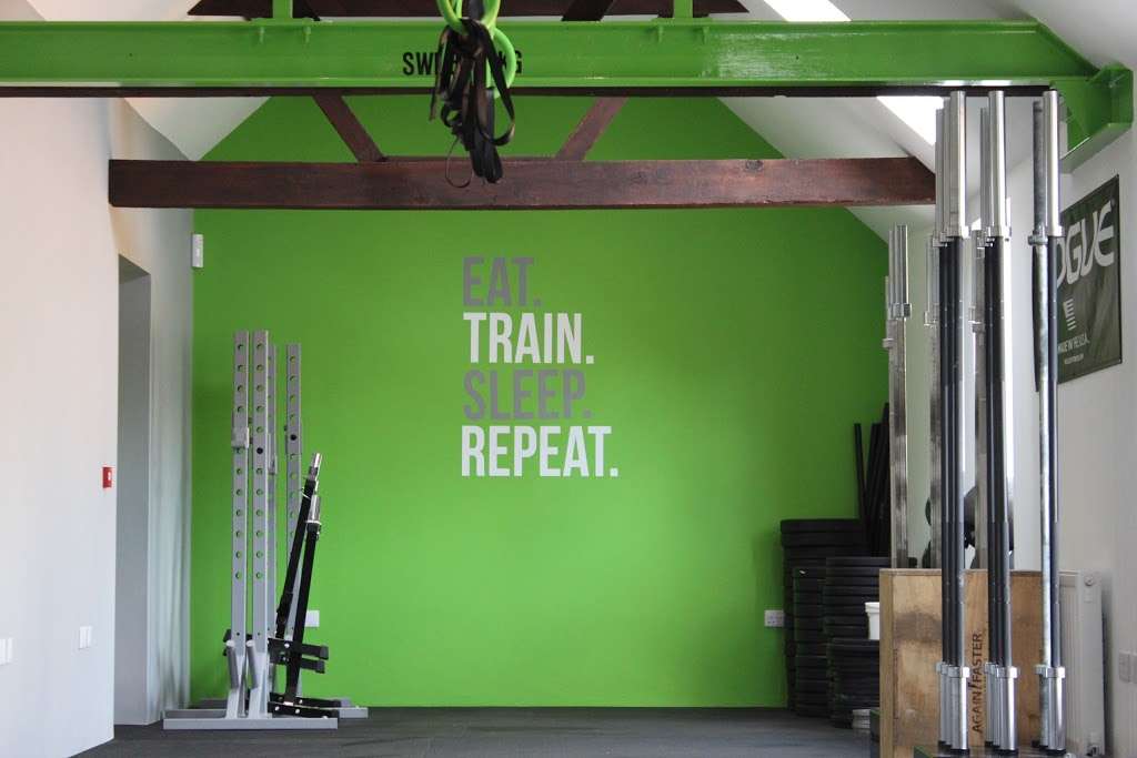 CrossFit ChalkBox Gym Sevenoaks (Borough Green) | 2, Cricketts Farm, Borough Green Road, Ightham, Borough Green, Ightham, Sevenoaks TN15 9JB, UK | Phone: 07905 789144