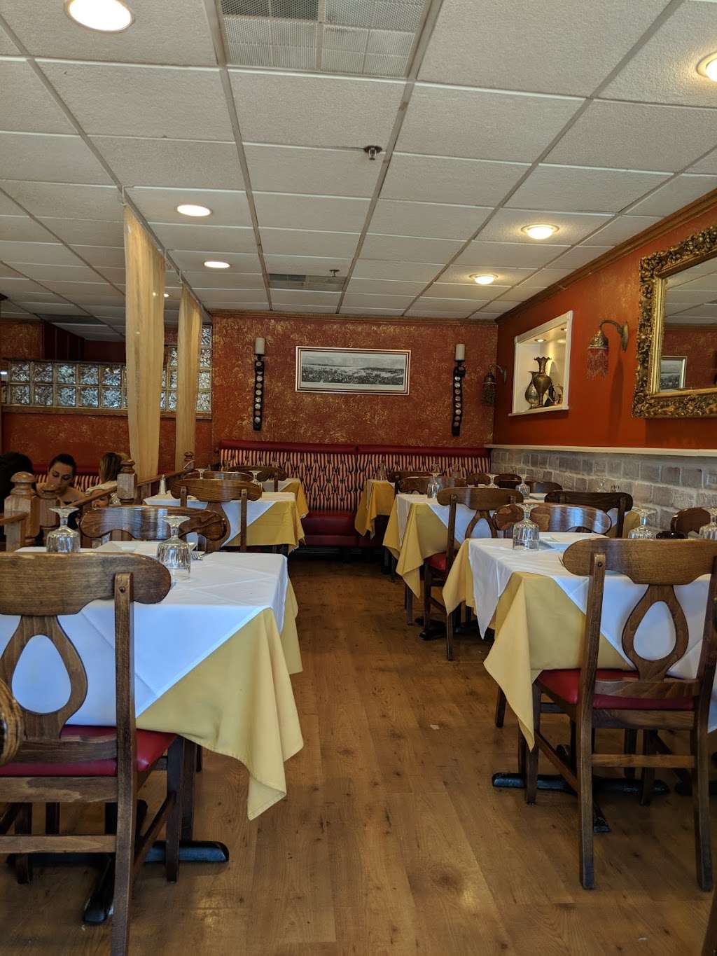 MYRA RESTAURANT | 690 River Rd, New Milford, NJ 07646, USA | Phone: (201) 265-0004