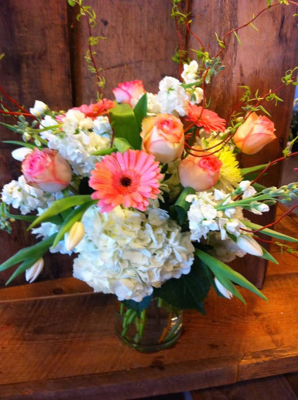 Foxgloves & Ivy Floral Design Studio | 484 Moreland Ave NE, Atlanta, GA 30307, USA | Phone: (404) 892-7272