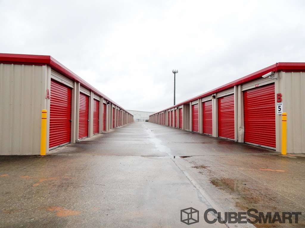 CubeSmart Self Storage | 7900 FM 1960 West, Humble, TX 77338, USA | Phone: (281) 446-0241