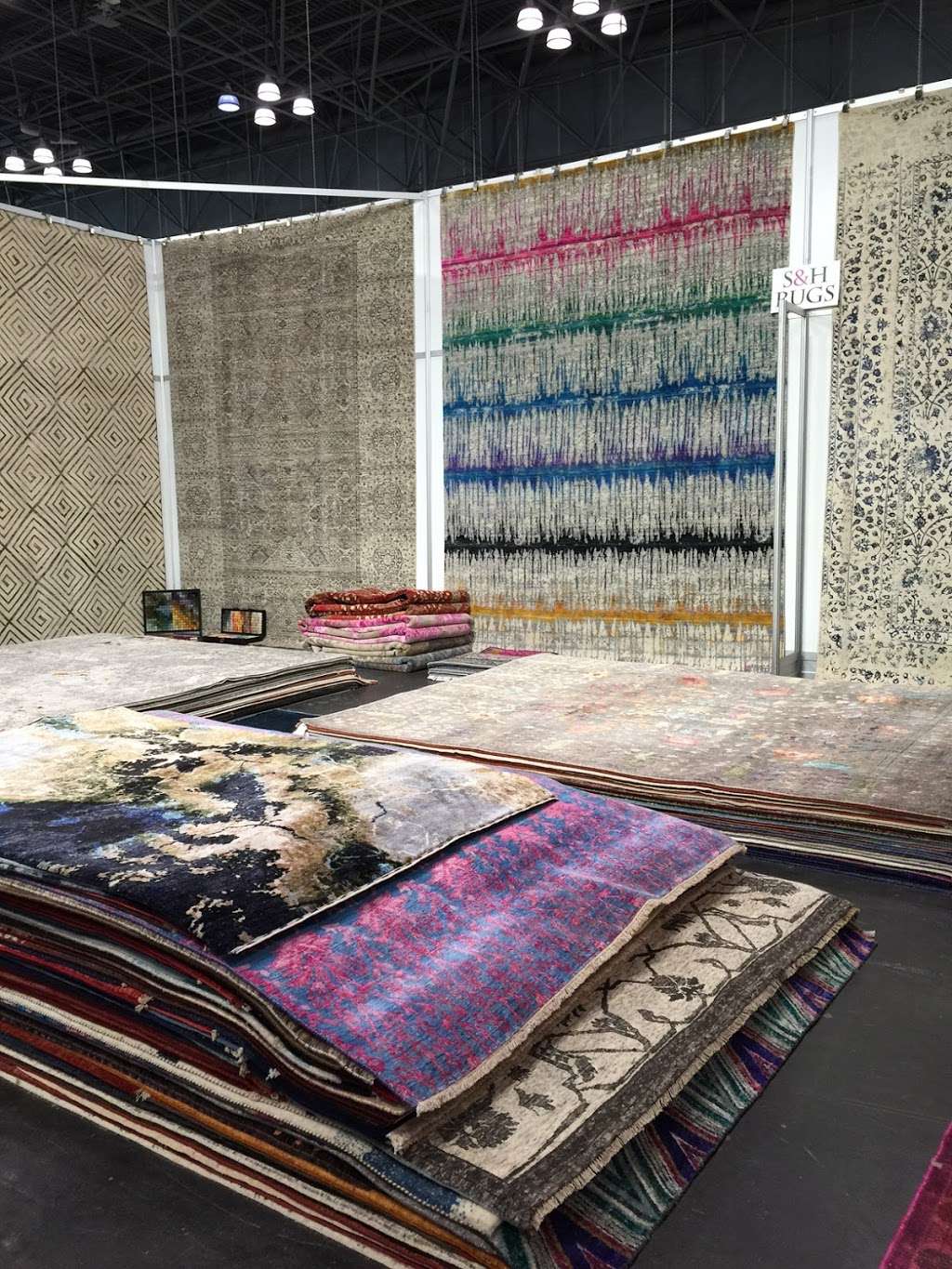 S&H Rugs | 40 Universal Pl, Carlstadt, NJ 07072, USA | Phone: (201) 933-4300