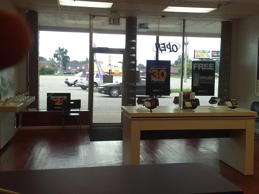 Metro by T-Mobile | 6028 E 46th St, Indianapolis, IN 46226, USA | Phone: (317) 992-2092