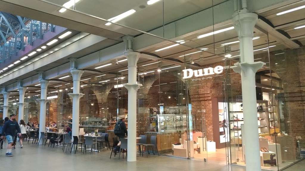 Dune | Unit 5A St Pancras International Station, Kings Cross, London N1C 4QL, UK | Phone: 020 7833 8962