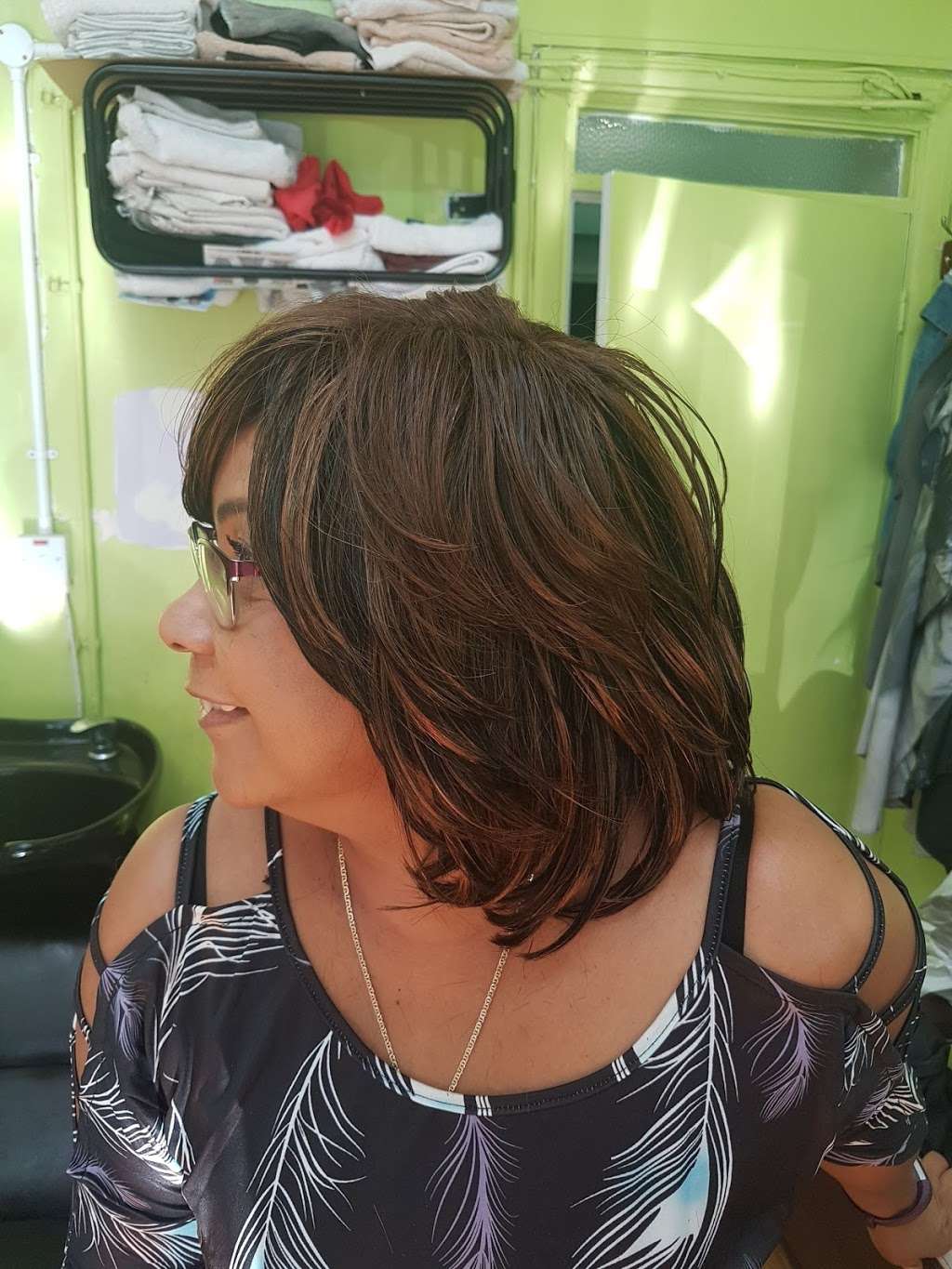 Salon Xquisite 41 Knight S Hill West Norwood London Se27 0hs Uk