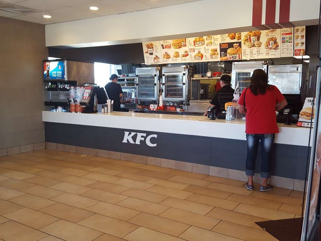 KFC | 12303 W, 75th St, Kenosha, WI 53142, USA | Phone: (262) 857-9449