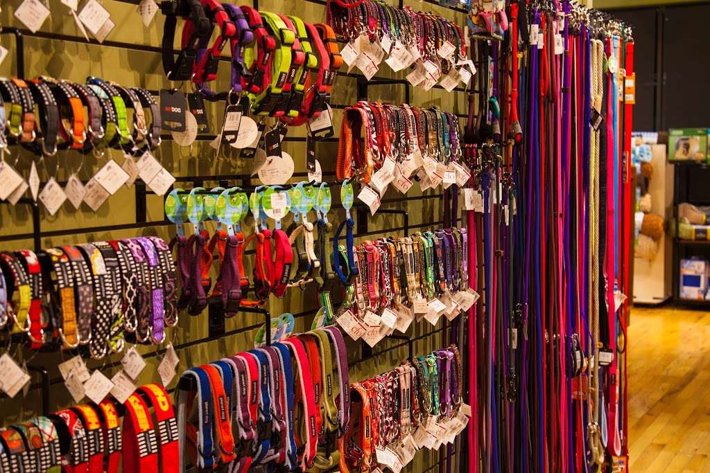 Four Paws Pantry Spa Pet Store 14040 W 119th St Olathe Ks