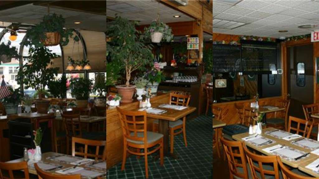 The Greenhouse Cafe, LBI | 605 Long Beach Blvd, Ship Bottom, NJ 08008 | Phone: (609) 494-7333