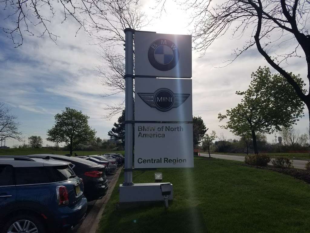 BMW of North America | 498 Commerce Dr, Schaumburg, IL 60173, USA | Phone: (847) 882-1354