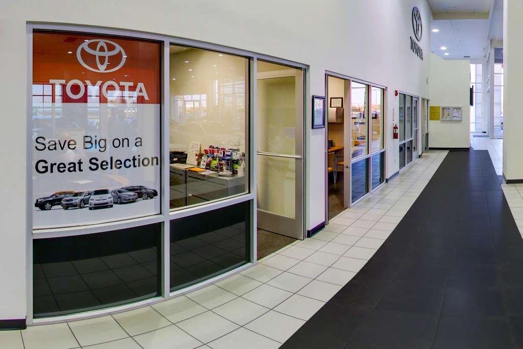 Toyota of Lancaster | 43301 12th St W, Lancaster, CA 93534 | Phone: (661) 948-0731