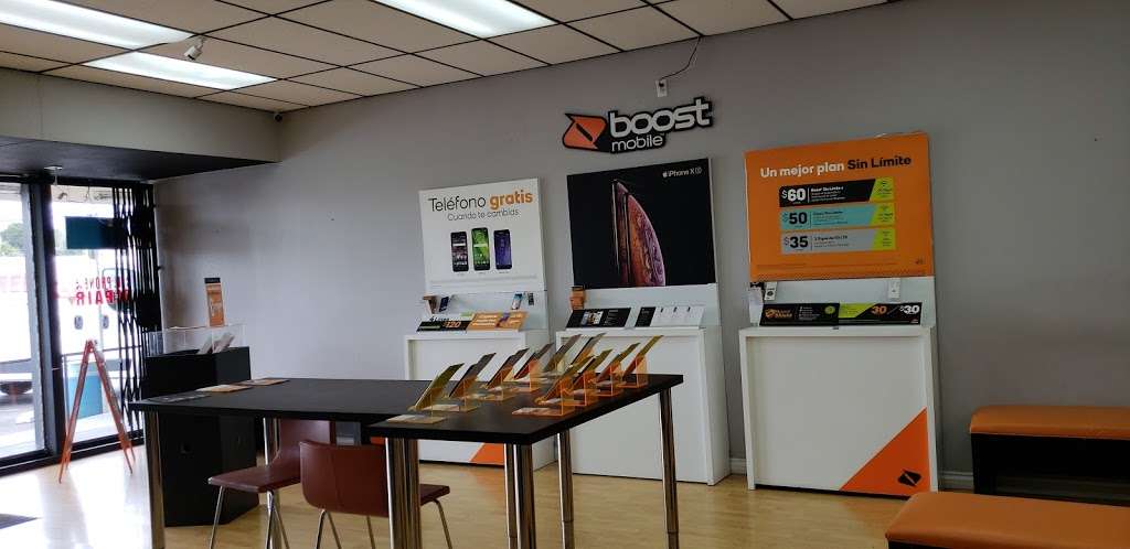 Boost Mobile | 10429 Laurel Canyon Blvd, Pacoima, CA 91331, USA | Phone: (818) 302-6927