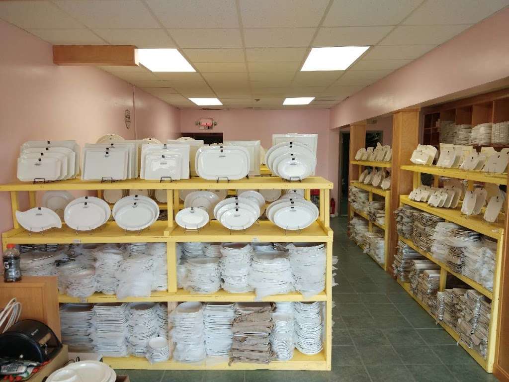 Your Turn Trading/Ceramic Dinnerware | 305 Newport Ave, Quincy, MA 02170, USA | Phone: (617) 328-6481